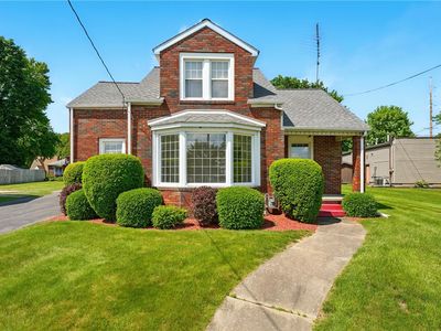 300 W Elizabeth St, New Castle, PA, 16105