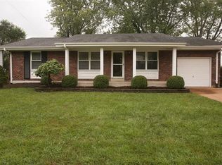 708 La Bonne Pkwy, Ballwin, MO