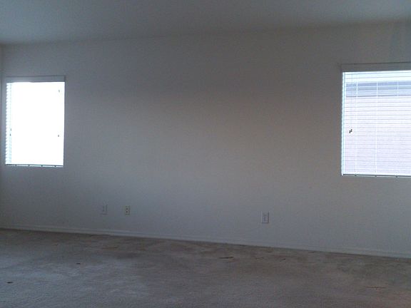 5th image of 548 Newberry Springs Dr