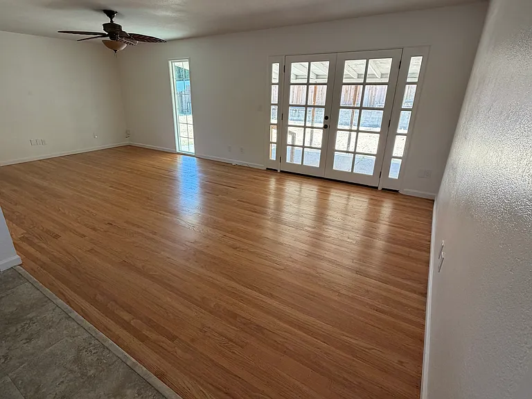 8762 Kurts Ct — Photo 5