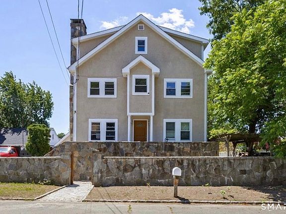 4th image of 145 Dewey Street