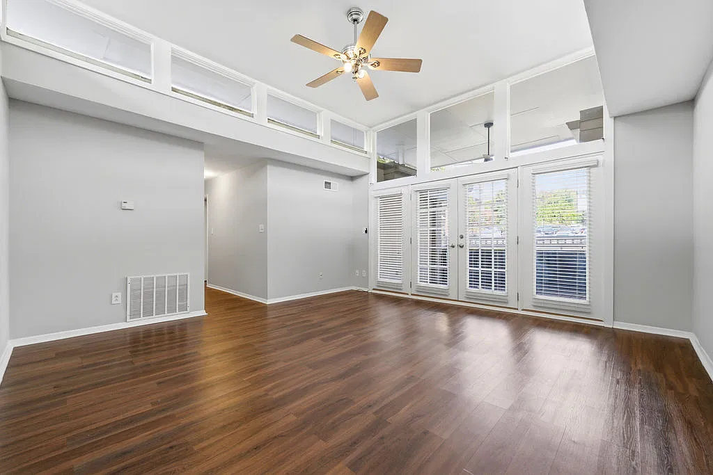 2 bed, 1176 sqft, $1,800 — Photo 1