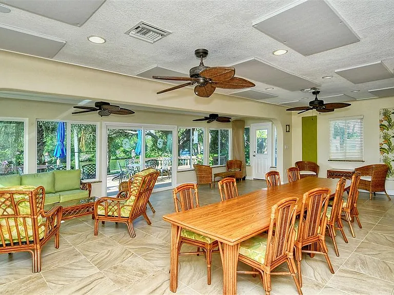 9393 Midnight Pass Rd #P4 — Photo 39