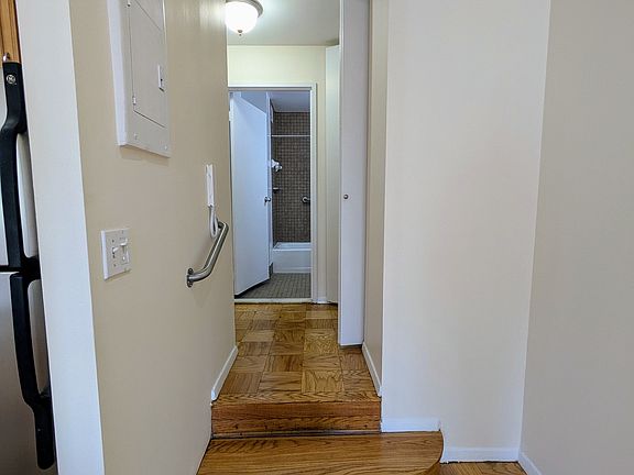 5th image of 555 E 78th St APT 3A