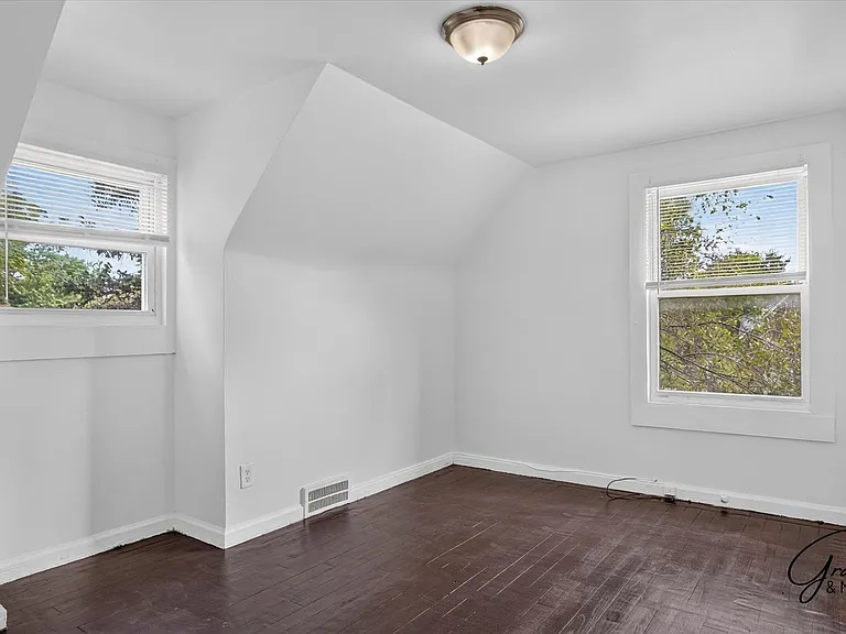 18474 Kelly Rd — Photo 15
