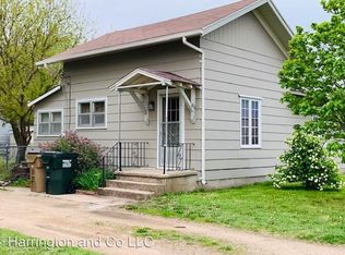811 W 2nd St, Halstead, KS 67056