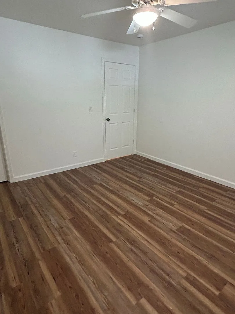 725 W 4th Ave — Photo 1