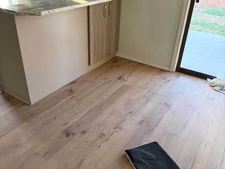 806 E Twin Willow Ct — Photo 1