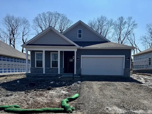 369 Gleneagles Dr, Butler, PA 16001