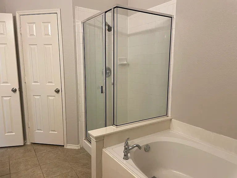 553 Presidio Dr — Photo 19