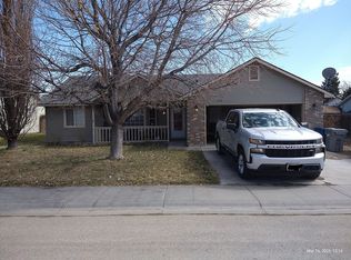 930 Garrett St, Mtn Home, ID 83647