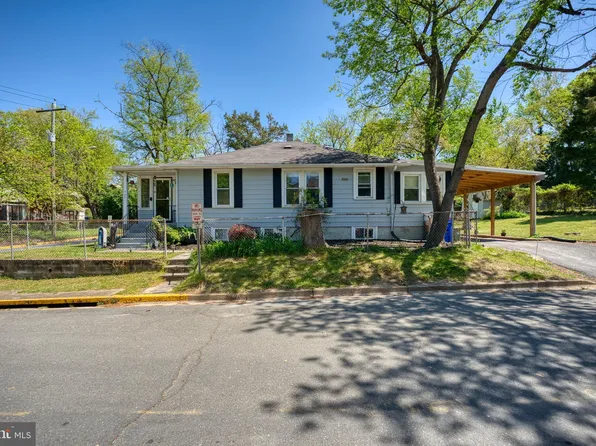 4601 Cherokee St, College Park, MD 20740