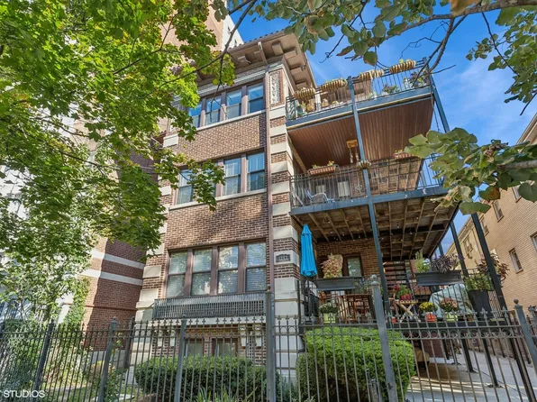 1242 W Pratt Blvd APT 1M, Chicago, IL 60626