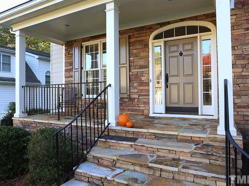 2nd image of 106 Chesterfield Dr