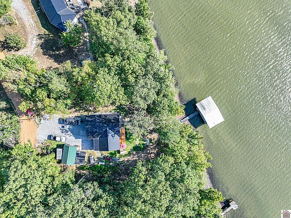 5th image of 114 Bailey Shore Rd