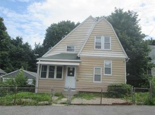 7 New York St, Worcester, MA 01603