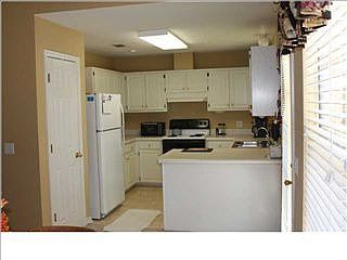 4th image of 1918 Candlewood Dr