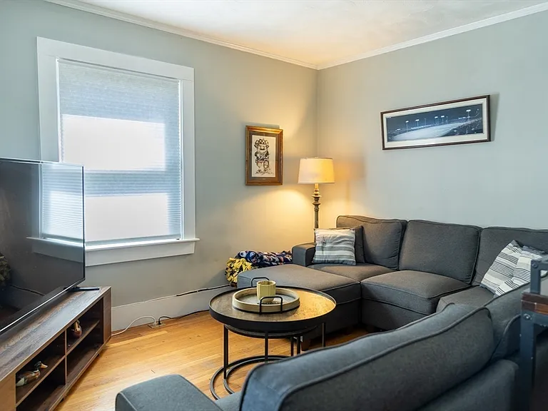 58 Bromfield St #1 — Photo 8