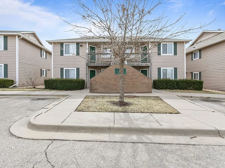 1304 Crosswinds Ct #4 — Photo 6