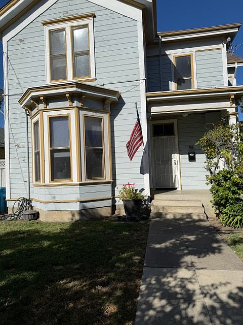 1st image of 796 Jackson St #B