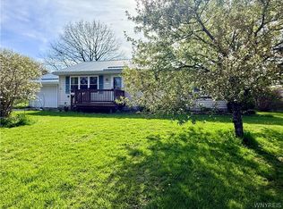 8912 Hartshorn Rd, Corfu, NY 14036