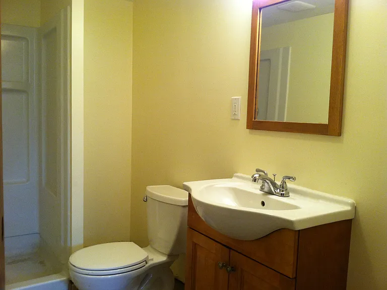 195 Alabama Ave #2 — Photo 3