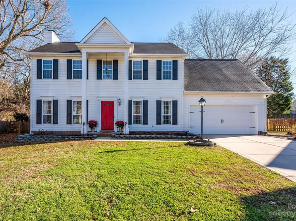 6105 Old Corral St, Charlotte, NC 28277