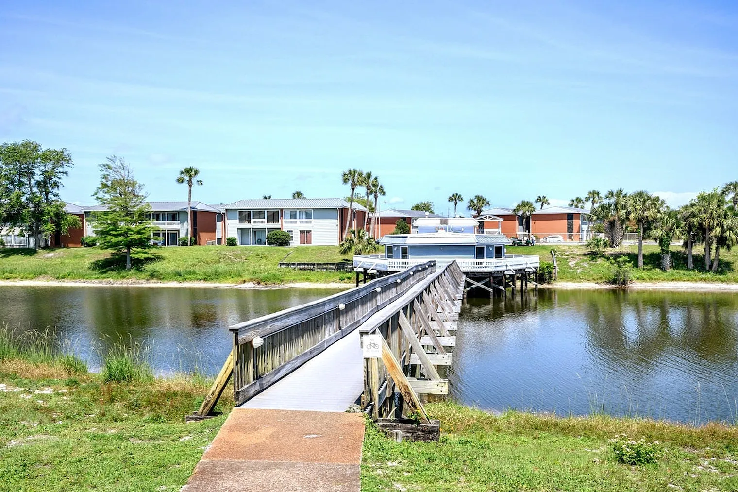 2 bed, 1.0 bath, 893 sqft, $2,521 — Photo 4