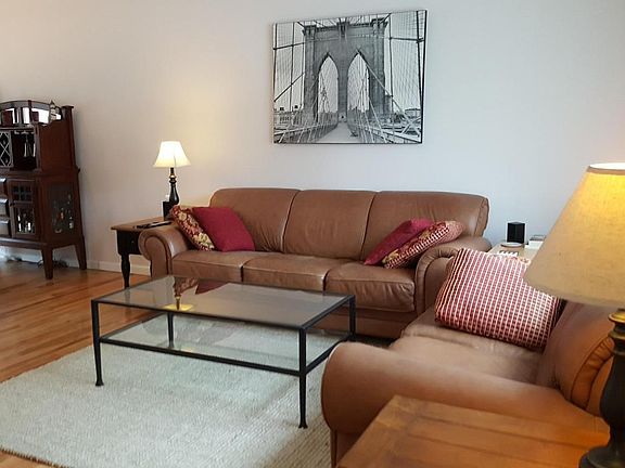 5th image of 6 Parkview Ln
