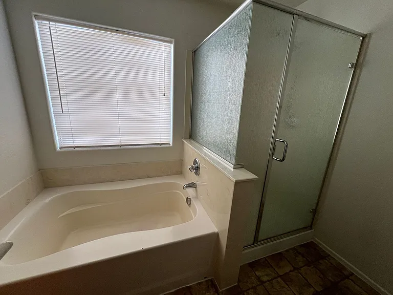 718 Thornford St — Photo 27