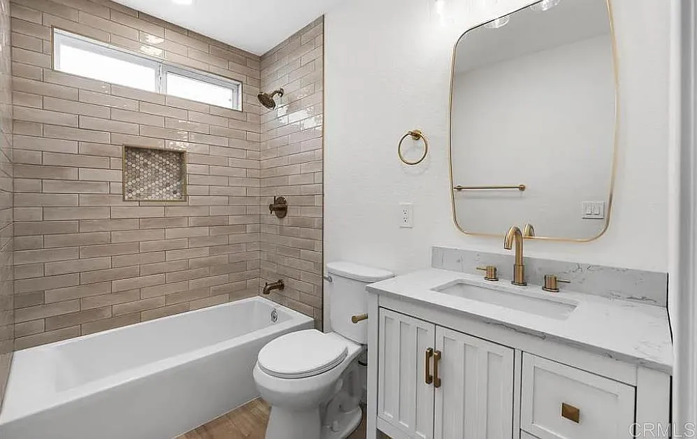 2 bed, 897 sqft, $2,795 — Photo 2