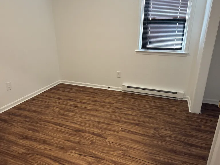 1303 R C Baldwin Ave — Photo 6