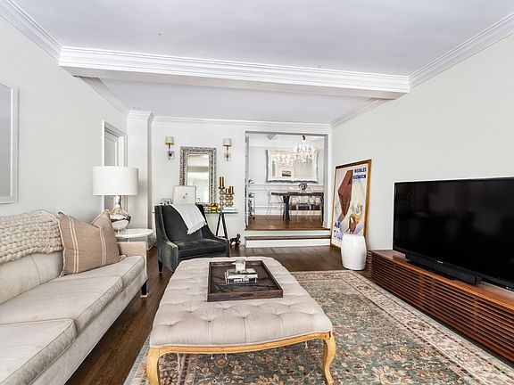 3rd image of 400 E 52nd St APT 2A