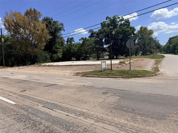 612 Highway 90, Liberty, TX 77575