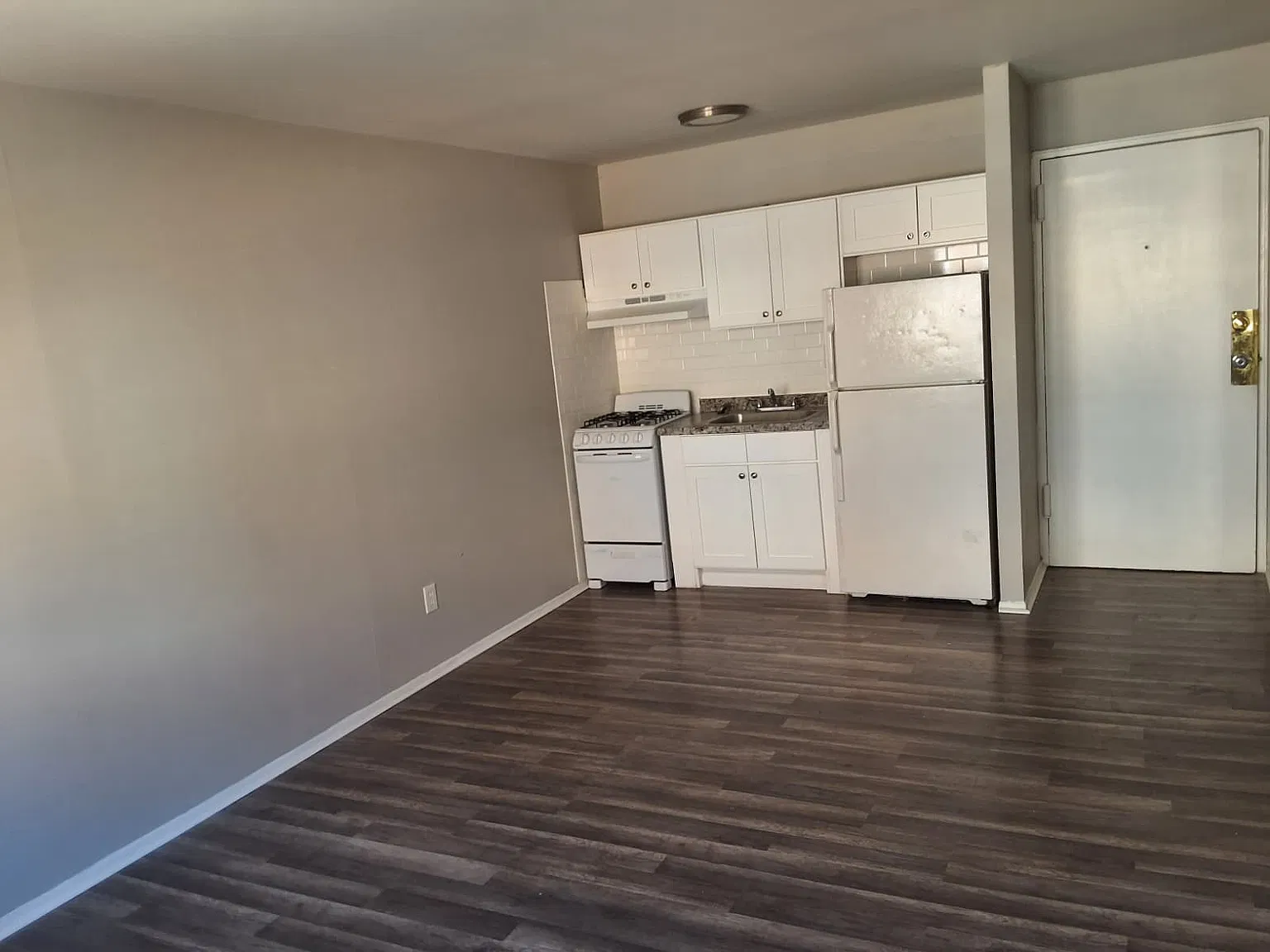 1 bed, 850 sqft, $1,449 — Photo 3