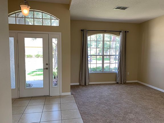 4th image of 129 Venetian Bay Cir