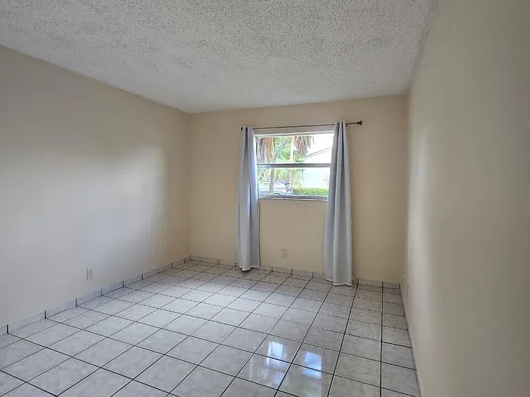 11604 NW 29th Ct #2-C — Photo 10