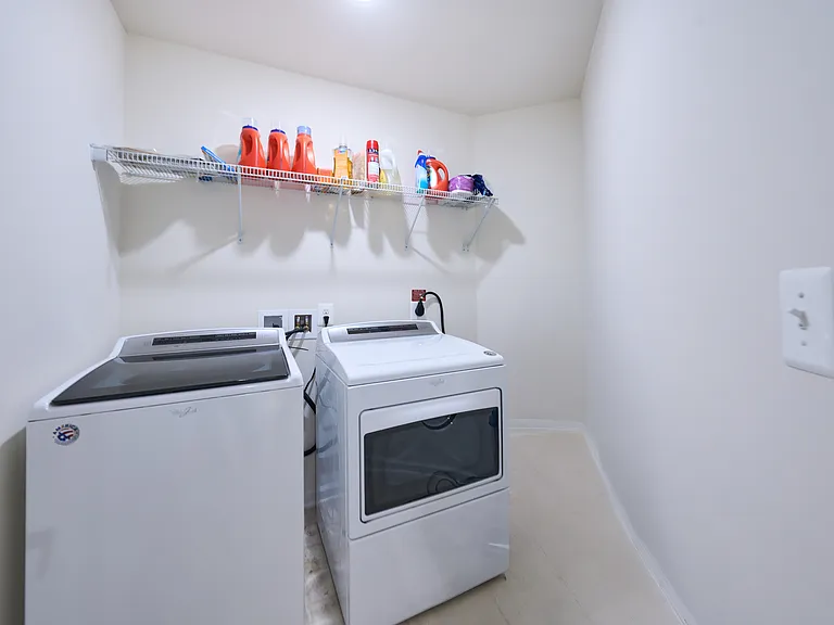 24887 Coventry Grove Ct — Photo 35