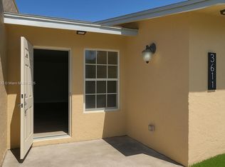 3611 NW 194th Ter, Miami Gardens, FL 33056