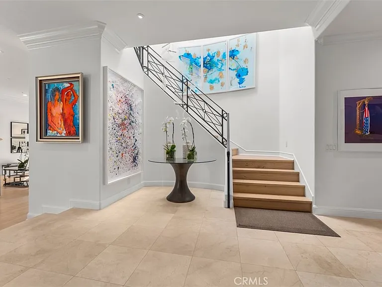 215 Poppy Ave — Photo 11