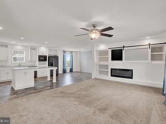 4th image of 87 Oak Knoll Est