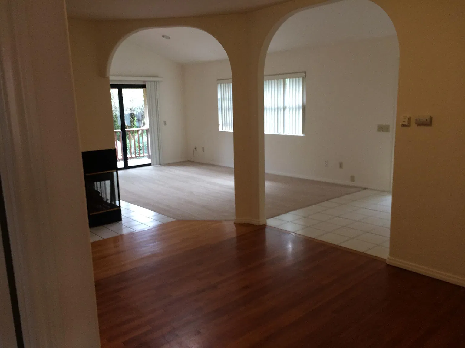 3 bed, 1400 sqft, $5,200 — Photo 3