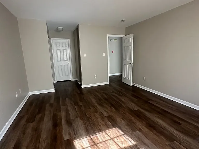 516 Maplewood Ave — Photo 18