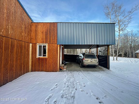 4th image of 37571 Diane St