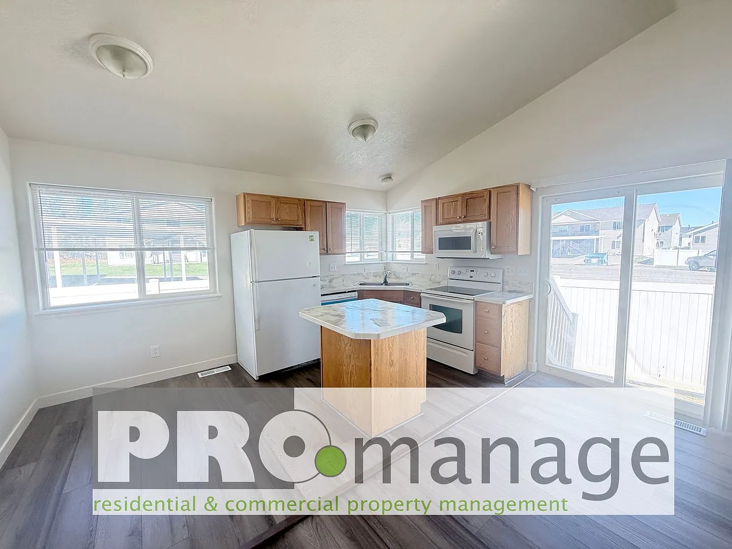 3573 Deloy Dr. — Photo 2