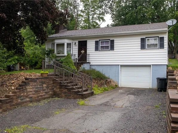 225 1st Ave, Franklin, PA 16323
