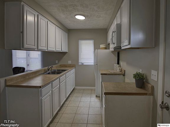 5th image of 4421 N 60th Ave