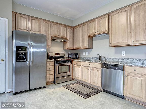 5th image of 8081 Horseshoe Cottage Cir