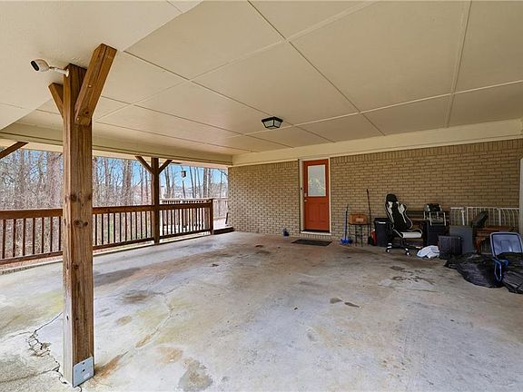 4th image of 56 Cooper Lake Rd SW