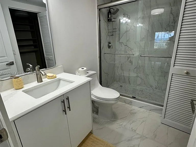 8925 Collins Ave #2J — Photo 35